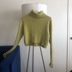 pretty ribbed lime green sweater size small